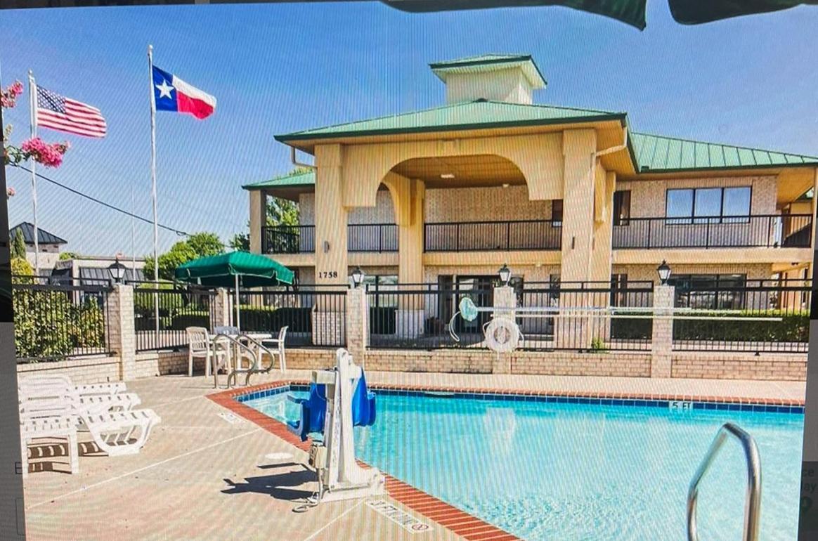 Quality Inn & Suites Абилин Екстериор снимка